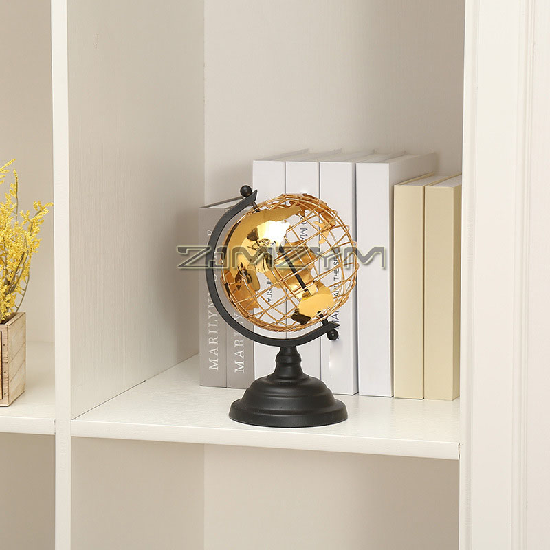 Ausgehöhlte Metallkugel, Ornam – Solar System Orrery Bewertung und Preis